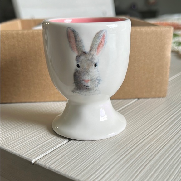 Premium Photo | A bunny in a small egg cup